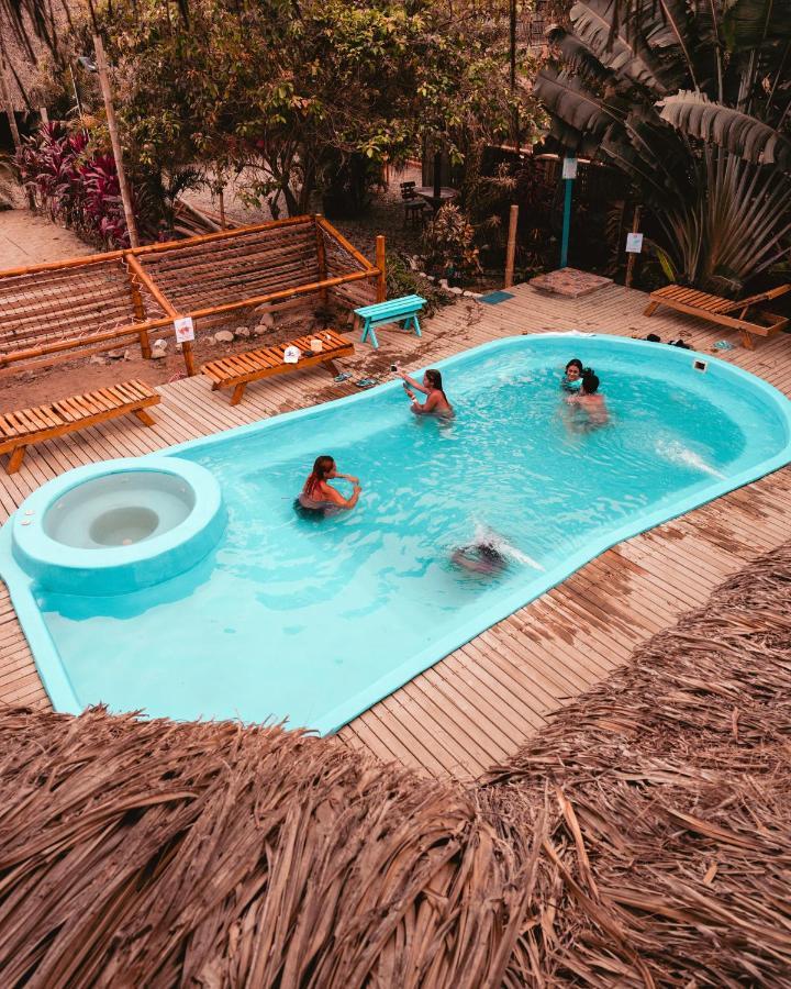 El Zoo Hostel, Bar & Pool ปาโลมิโน ภายนอก รูปภาพ